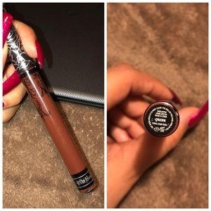 Kat Von D lipstick